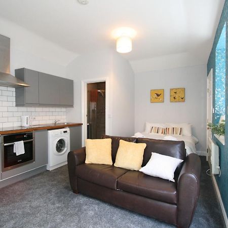 Albion Street Serviced Apartments 切尔滕纳姆 外观 照片